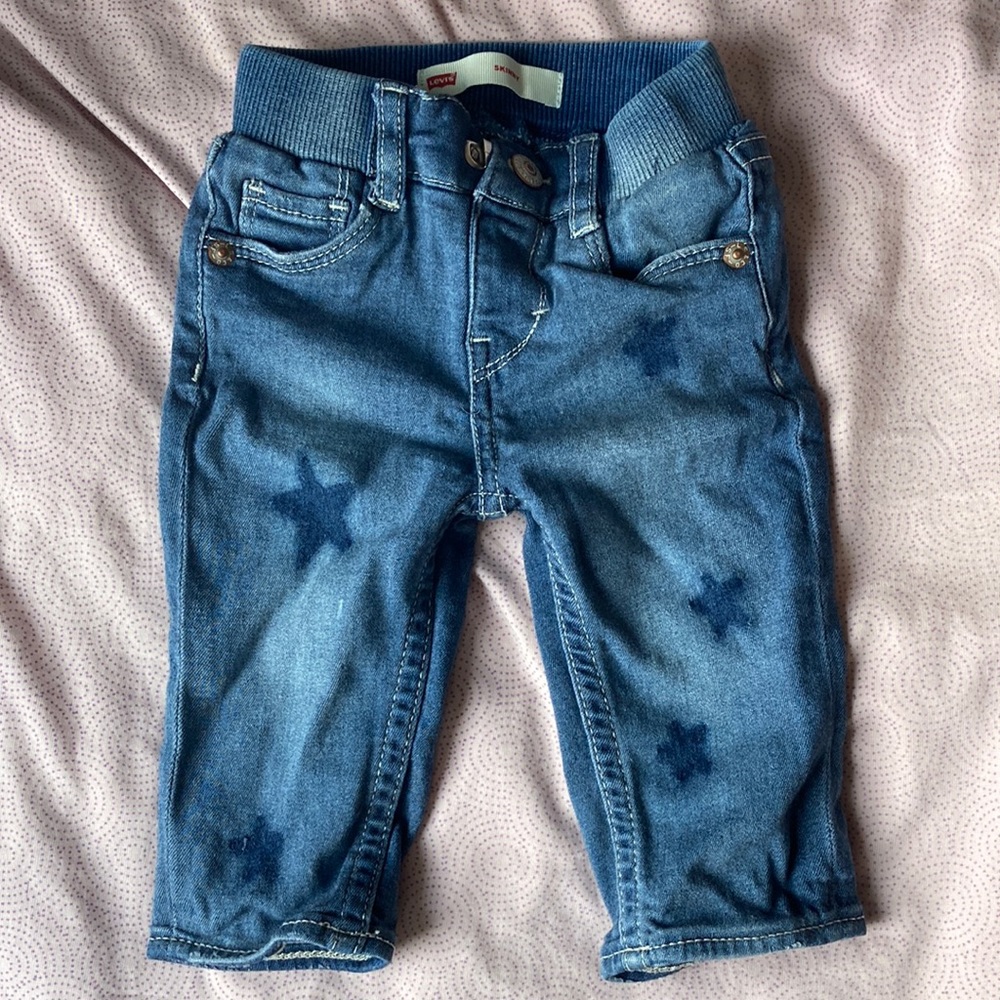 Levi’s baby girl skinny jeans star design stretchy 6 months
